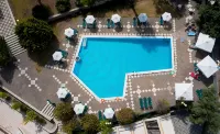 Santa Marina Hotel - piscina