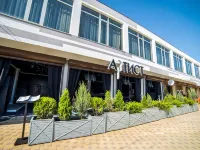 Sunrise Hotel Hotels in Nebug