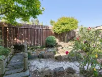 @ Marbella Lane - Modern Refreshing Home Hotels in San Mateo