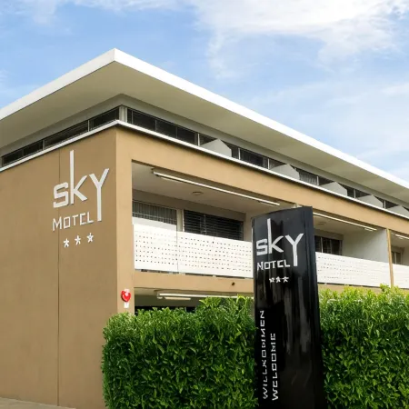 Sky Design Motel
