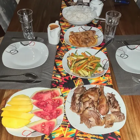 Hansat Homestay Residence Отели в г. Аруша