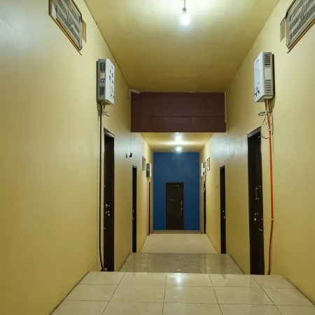 RedDoorz @ Pacet Mojokerto