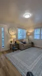 New Charming Murray 2 BR Home just  20 min to mtns or downtown, 5 min to IMC.