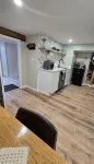 Cozy 1 bedroom basemant apt with private entrance and AC in the heart of Salem
