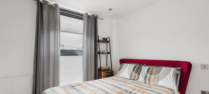 Beautiful 1 Bedroom Apartment with Parking in Gloucester Docks Hotels in Gloucester District