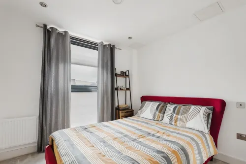 Beautiful 1 Bedroom Apartment with Parking in Gloucester Docks - breakfast