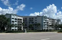 Charming Marco Island Beach Condo-Beach Access-JW Alternative - Beach