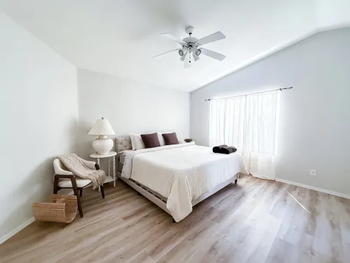 Cactus Bonito, Pool, 3 Bed, 2 Bath w/AC & Near Stadium - Private Pools
