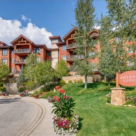 *Steps to Gondola* 5 Bedroom 5 Bath *