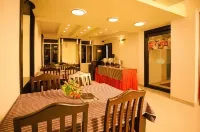 Hotel Emerald Inn