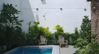Airport Hostel Manila - Kolam Renang