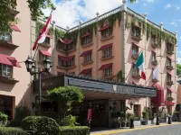 Hotel Geneve Mexico City フアレス周辺のホテル