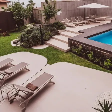 Ollen Apartments