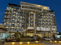 Varali Grand Hotel - Pool