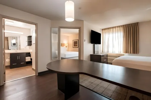 Sonesta Simply Suites Fort Worth - Kitchens