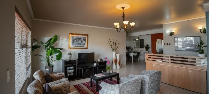 Broadway Tygervalley House Hotels in Bellville