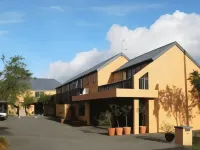 Sherborne Motor Lodge Hotels near Edgeware