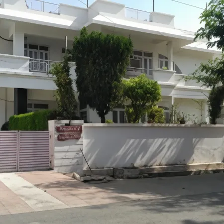 Friends & Family Home Stay
