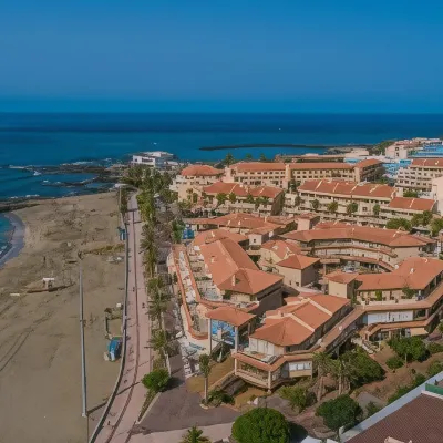 Apartamentos Vista Sur Hotels near Harry's Bar
