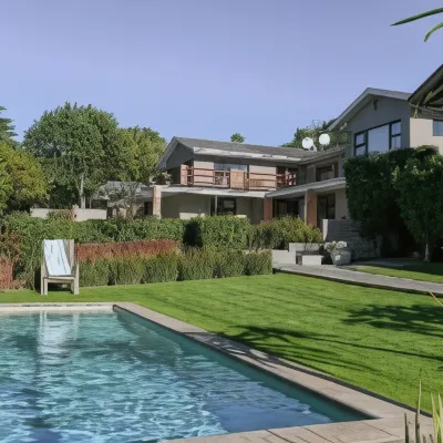 Four Palms Accommodation Hotels near Willowbridge Shopping Centre