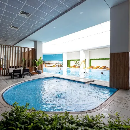 18th & 16h Floor Secure Luxury Condos with Pool & Fitness Included in Price
