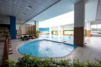 18th & 16h Floor Secure Luxury Condos with Pool & Fitness Included in Price - spa