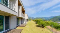 Danyang Avichae Pension - Pools