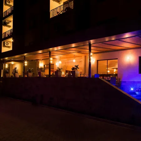 Bidwood Suite Hotel
