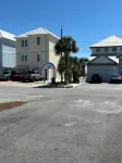 Gulf View Condo with Pool & Grills. Minute walk to Beach. Pet-Friendly! - Villas