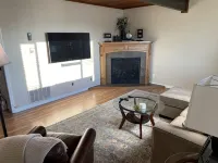 ARCATA cozy 2-bedroom with fireplace, close to downtown and Cal Poly Humboldt - 3-نجوم