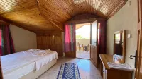 Erasmus Apart Hotel