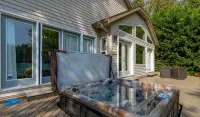 Luxury Ocean Dock Pool Villa - Villas