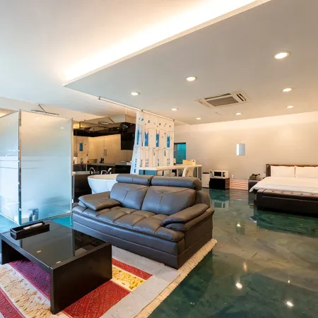 Yangpyeong New Space Pension (Spa, Hotel Bedding, Rooftop BBQ) Отели рядом с достопримечательностью «Храм Суджонса»
