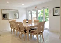 STUNNING LUXURY 5 BED BIG 50x25 POOL🔥HOT BIG JET SPA, MINUTES TO BEACH, GOLF! - プライペートプール