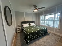 Guest House with a River View, located downtown Hannibal, MO—- No Cleaning Fee - Wifi