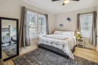 5 Min Drive to Downtown! Modern 3BR in Savannah! -  Ferienwohnungen