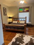 2-bedroom 19th centry Victorian apartment  Des Moines with AC, WiFi