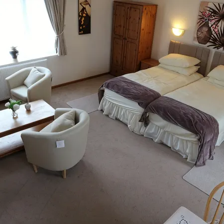 Fantastic self-catering apartment on the outskirts of Caerleon