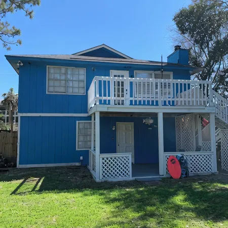 Charming 2-bedroom 2-bathroom house in brilliant Tybee Island with AC, WiFi