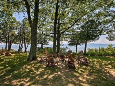 Rustic Cliff-top Cabin at the Tip of Lake Champlain's Barney Point