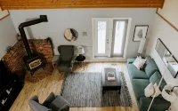 Cozy Mountainside Chalet in Kimberley - Wifi