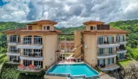 Unbelievable 3br Penthouse with amazing ocean views & private Rooftop patio - Wi-Fi
