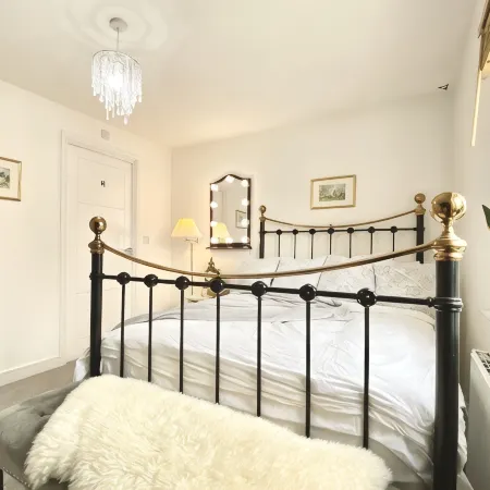 Impeccable 2 Bedroom House in Bicester