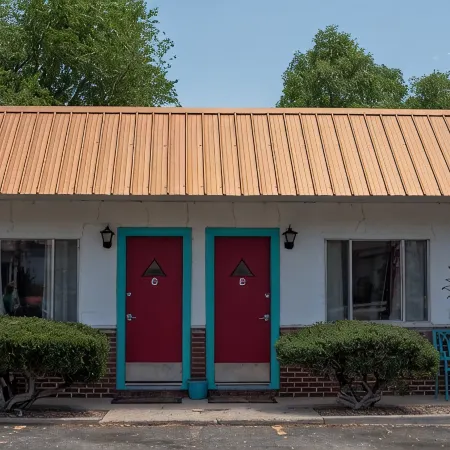 Circle R Motel