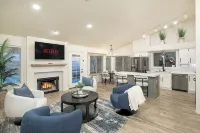 L'Amore: A Spacious 4-bedroom pool house in lovely Chandler - بوتيك