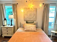 Serene bungalow: Modern Comfort near the Hospital, Power Plants and Campus - WiFi