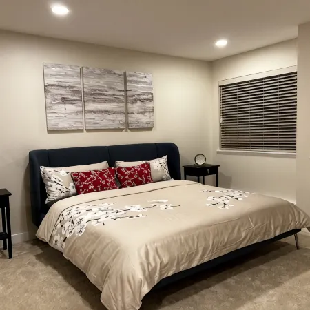Luxury Condo-Downtown Bellevue