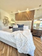 Escape to "Studio B Lake, Pool, Splash Pad, Hot Tub, Kayaks, fire pit, etc