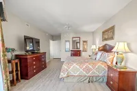 Royale Palms 2Br Oceanview #1403 with Pool Passes! - สระว่ายน้ำส่วนตัว