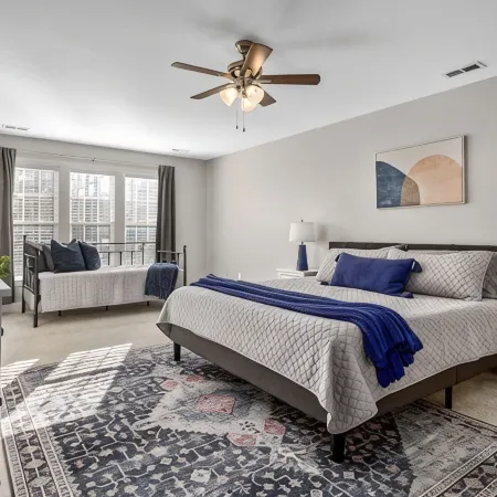Near downtown Cary & RDU. Easy access to Raleigh, Durham and local venues.